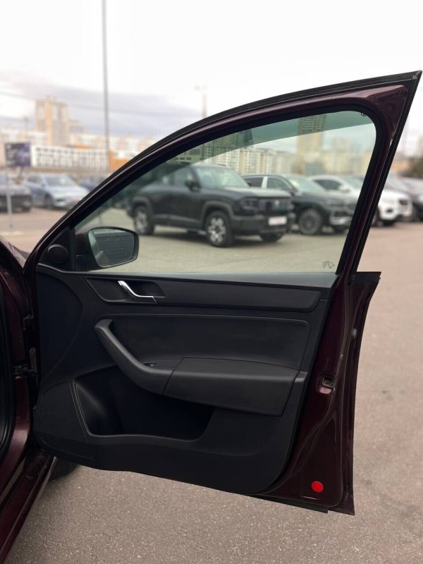 Skoda Rapid, 2013 - Image 11