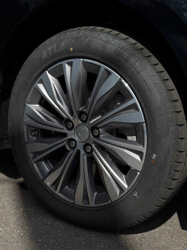 Hongqi E-QM5, Enjoy Edition, 2025 - Image 11
