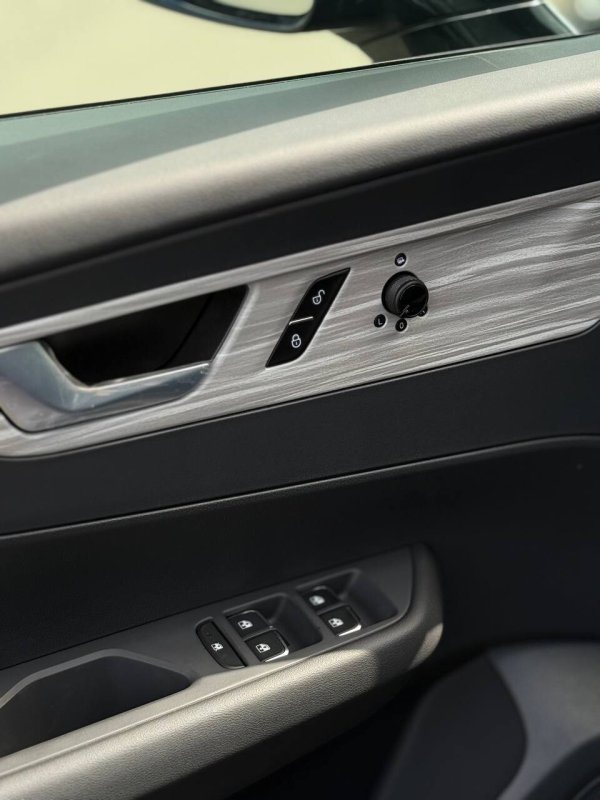Hongqi E-QM5, Enjoy Edition, 2025 - Image 19