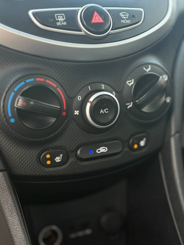 Hyundai Accent, 2013 - Image 11