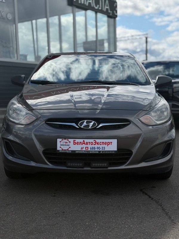 Hyundai Accent, 2013 - Image 5