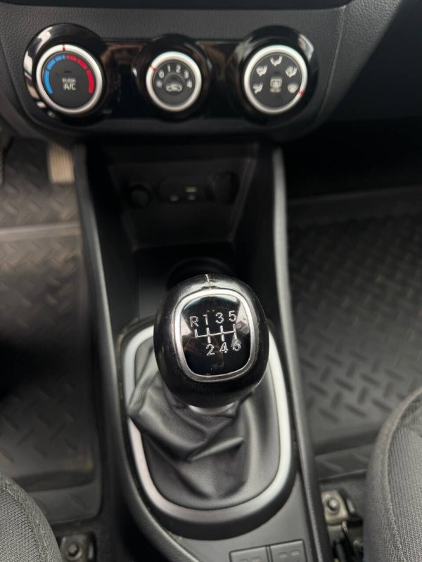 Kia Rio, 2015 - Image 8