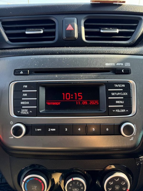 Kia Rio, 2015 - Image 11