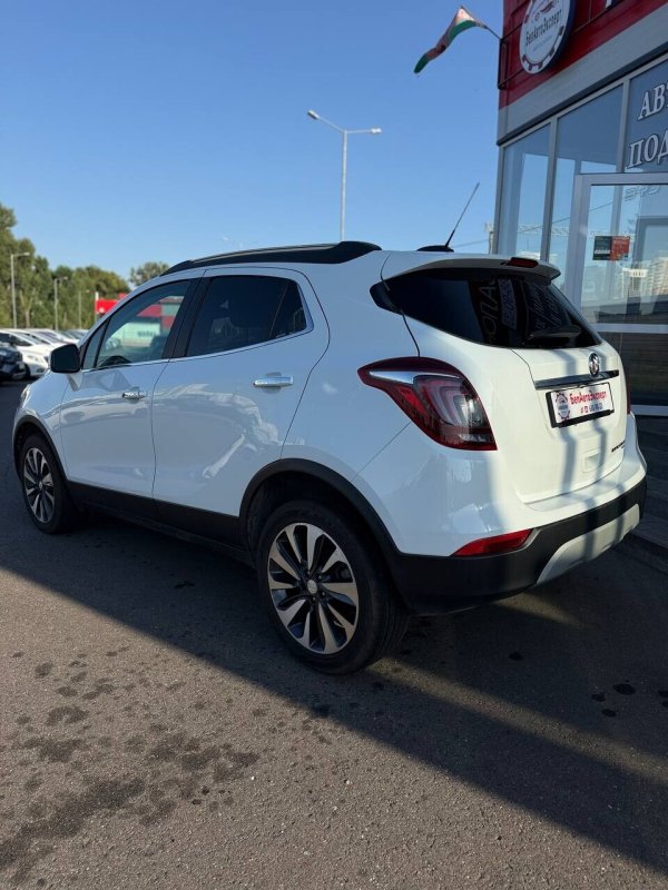 Buick Encore, 2021 - Image 9