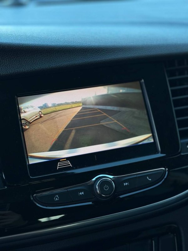 Buick Encore, 2021 - Image 15