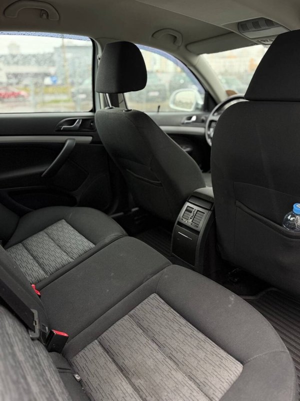 Skoda Octavia, 2012 - Image 18