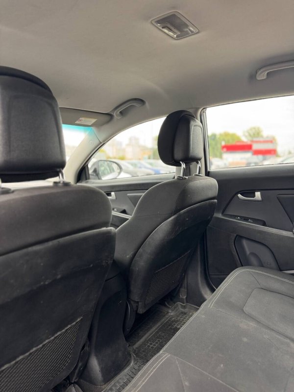 Kia Sportage, 2011 - Image 13