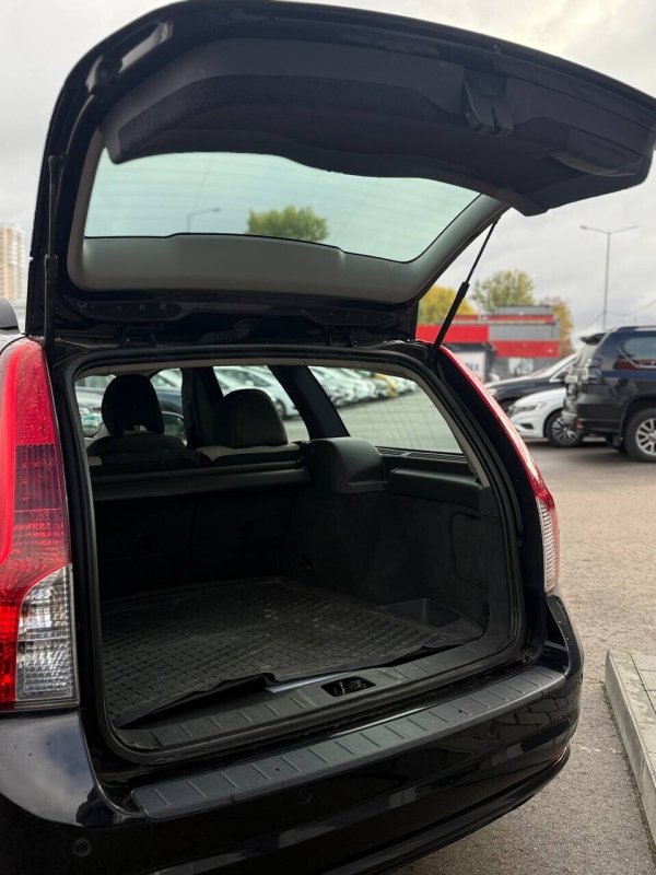 Volvo V50, 2011 - Image 8