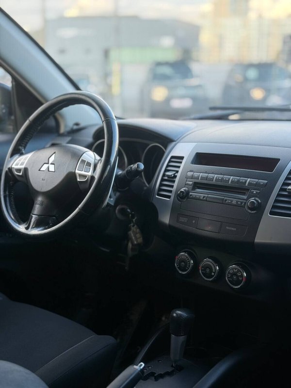 Mitsubishi Outlander, 2009 - Image 10
