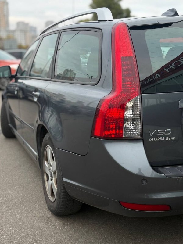 Volvo V50, 2012 - Image 9