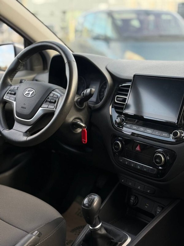 Hyundai Accent, 2020 - Image 9