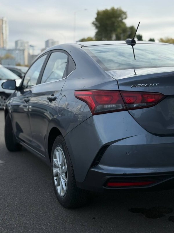 Hyundai Accent, 2020 - Image 5