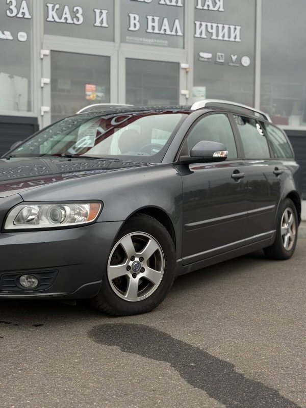 Volvo V50, 2012 - Image 2