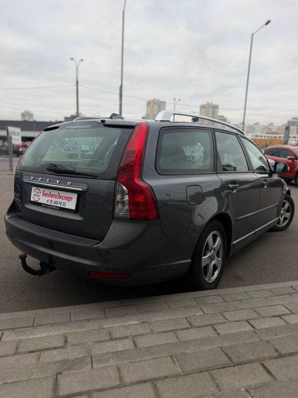 Volvo V50, 2012 - Image 8
