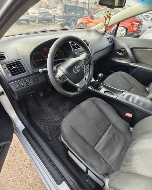 Toyota Avensis III (T270) - Image 10