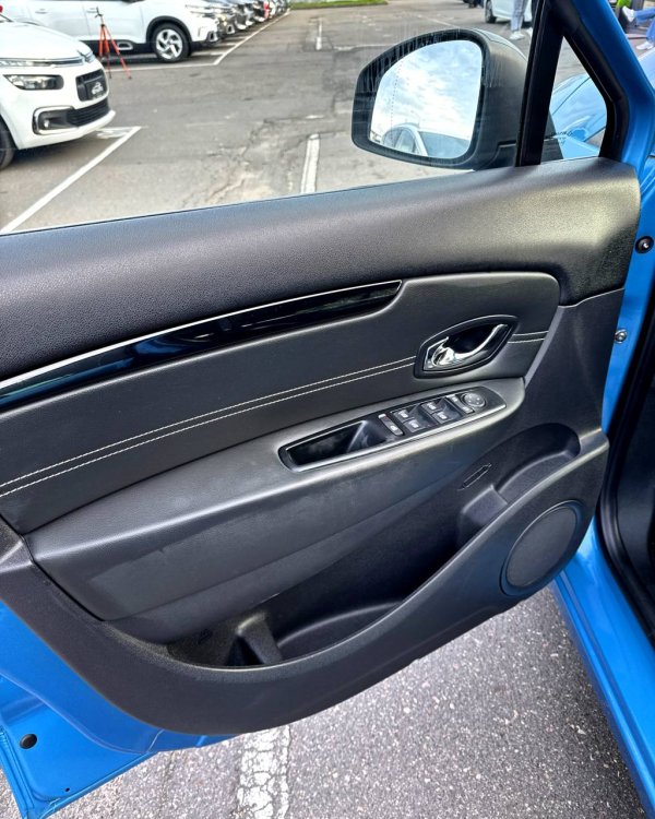 Renault Scenic III · 2-й рестайлинг - Image 9