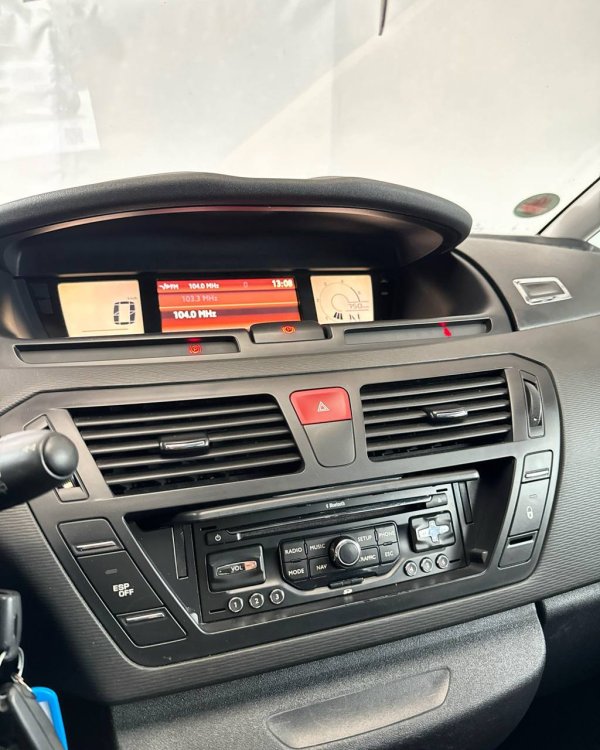 Citroen C4 Grand Picasso I - Image 11