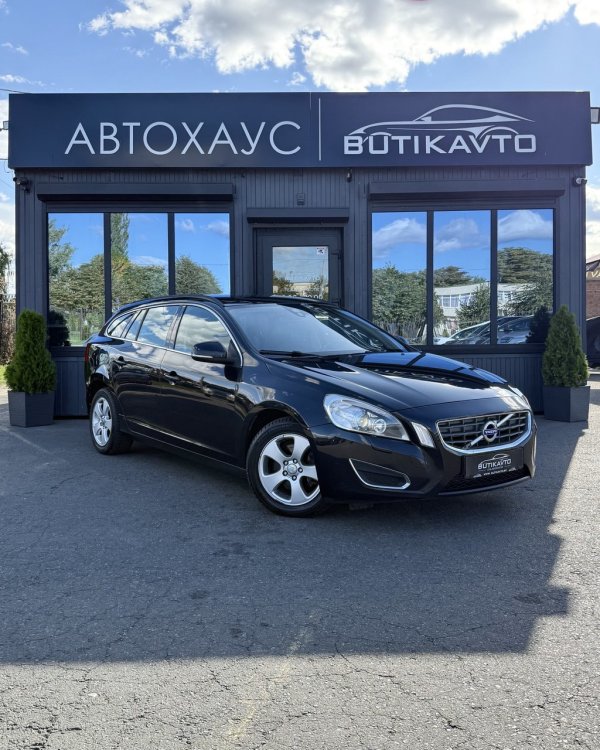 Volvo V60 I