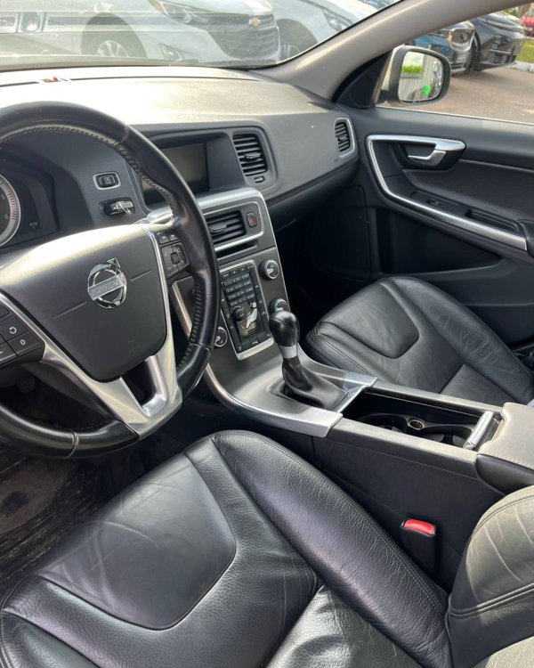 Volvo V60 I - Image 10