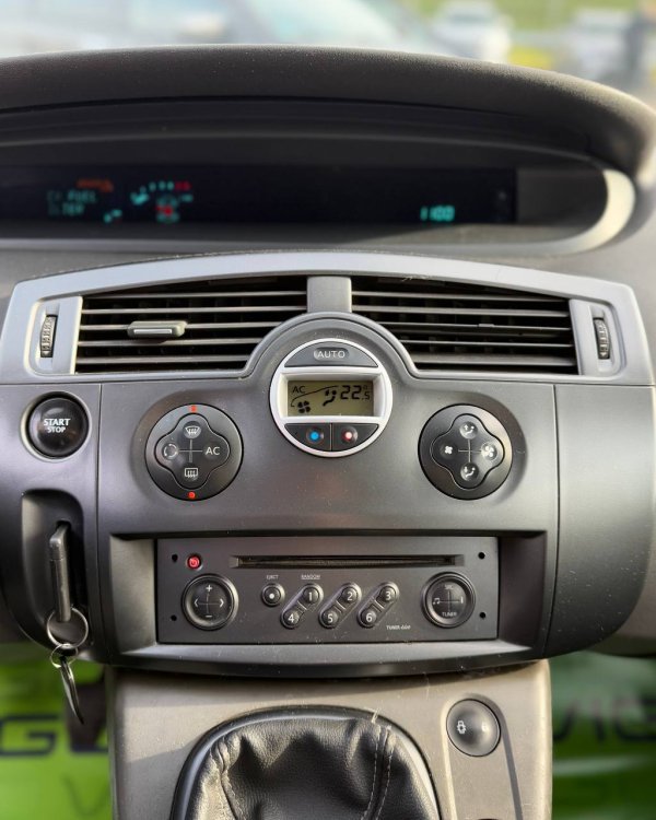 Renault Scenic II - Image 16
