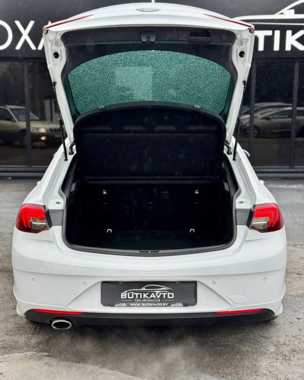 Opel Insignia II - Image 12