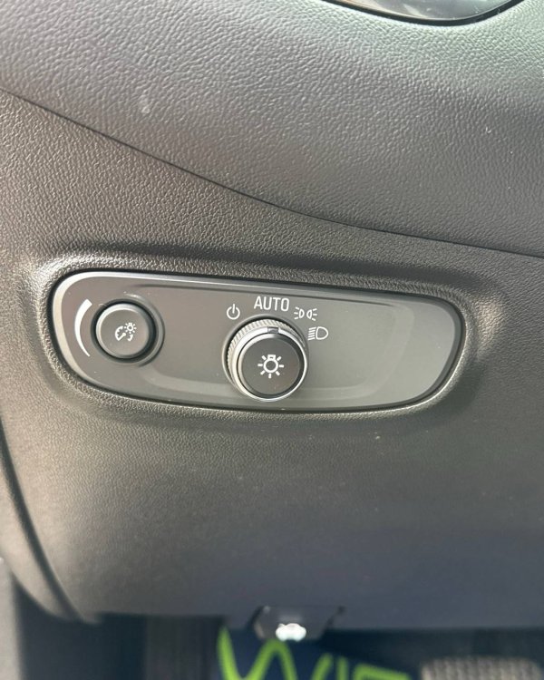 Chevrolet Equinox III · Рестайлинг - Image 20