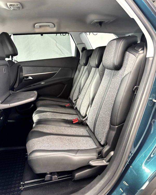 Peugeot 5008 II - Image 15