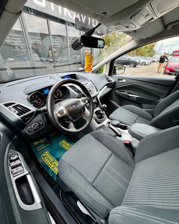 Ford Grand C-Max I - Image 10