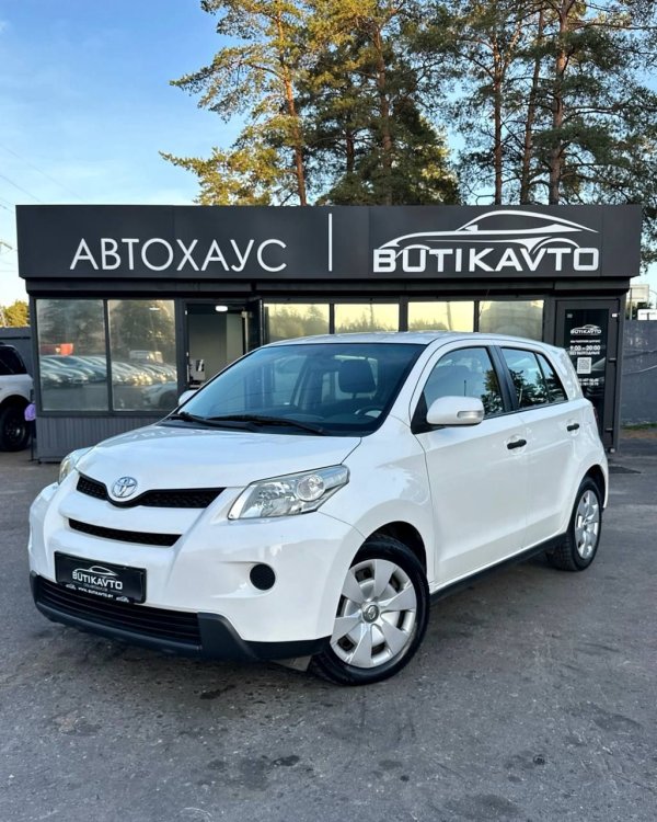 Toyota Urban Cruiser I - Image 3