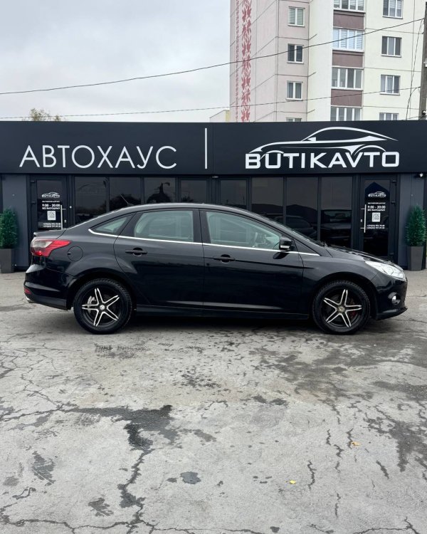 Ford Focus III - Image 8