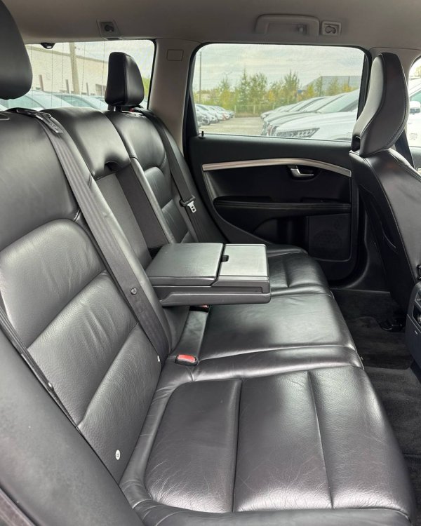 Volvo V70 III - Image 11