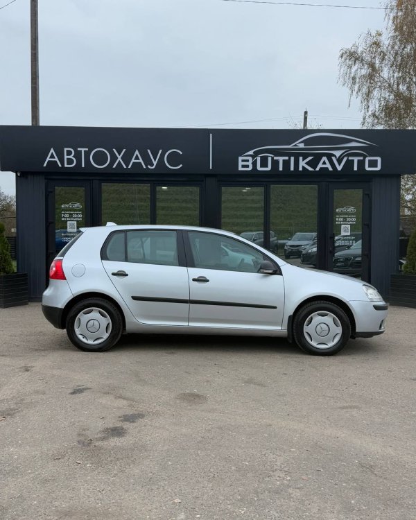 Volkswagen Golf V - Image 8
