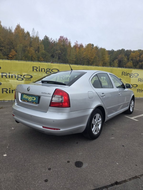 Skoda Octavia II · Рестайлинг - Image 6