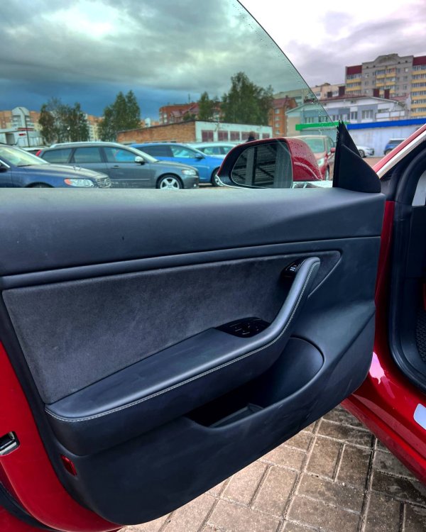 Tesla Model 3 I - Image 9
