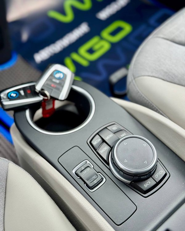 BMW i3 I01 - Image 19