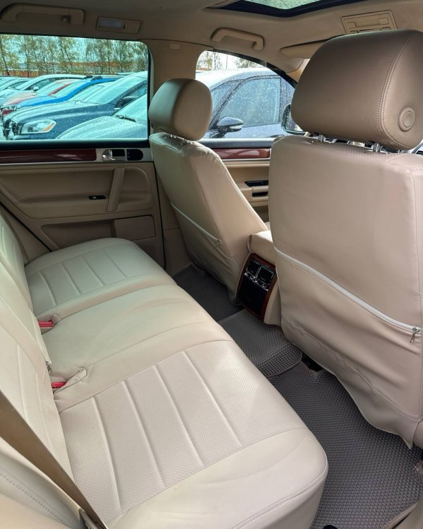 Volkswagen Touareg I - Image 13