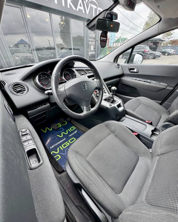 Peugeot 5008 I - Image 10
