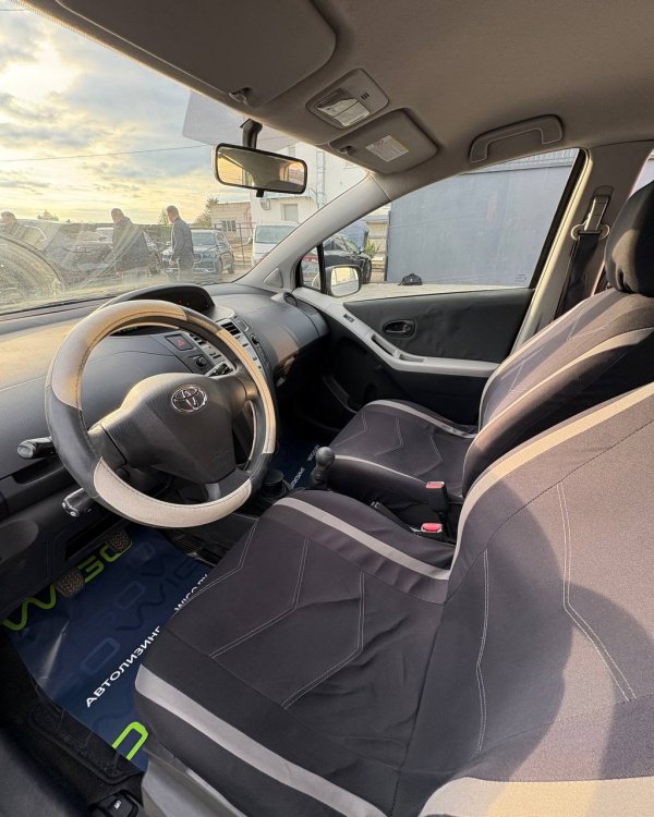 Toyota Yaris II (XP9) · Рестайлинг - Image 8