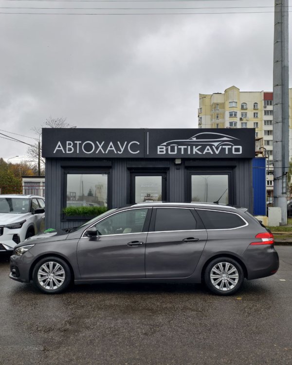 Peugeot 308 T9 · Рестайлинг - Image 8