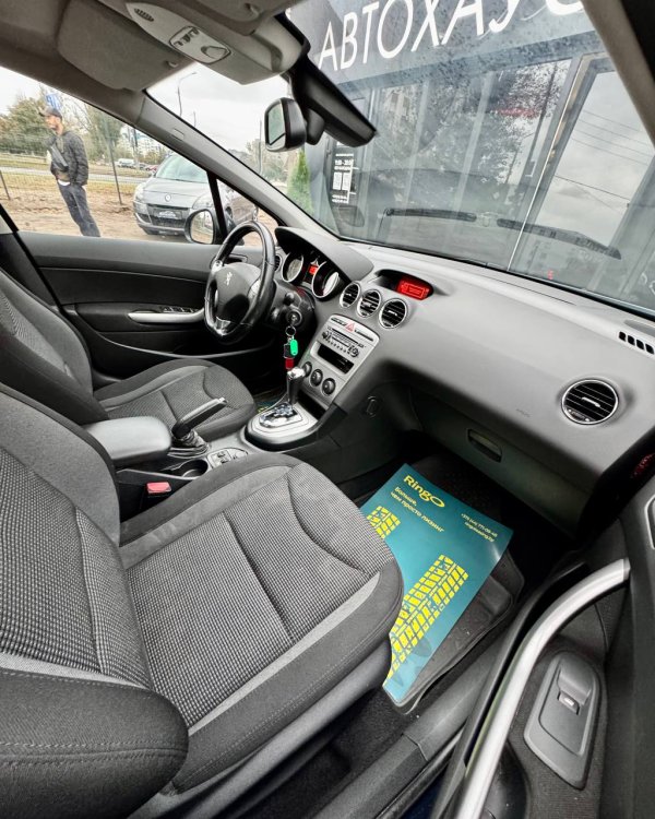 Peugeot 408 I · Рестайлинг - Image 14