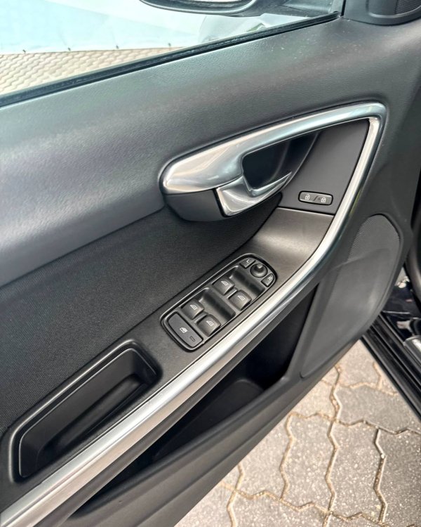 Volvo V60 I - Image 9