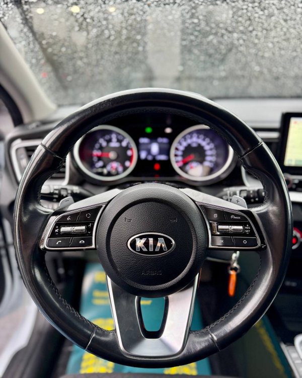 Kia Cee'd III - Image 15