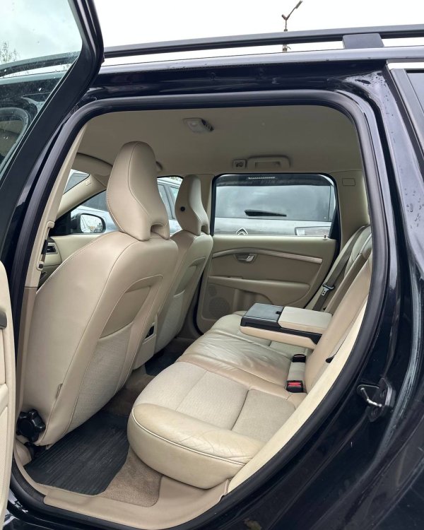Volvo V70 III - Image 8