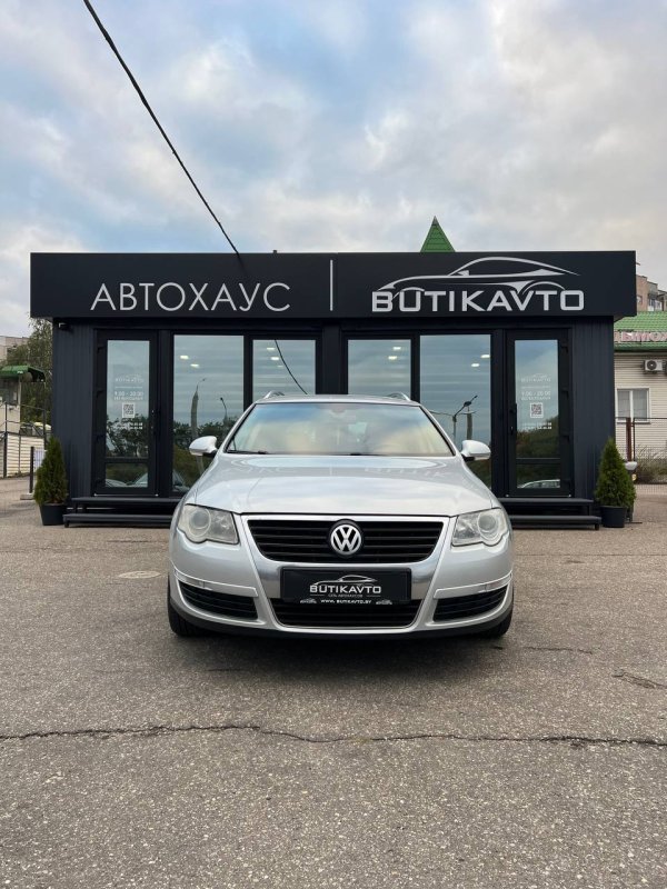 Volkswagen Passat B6 - Image 2