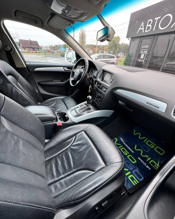 Audi Q5 8R - Image 13