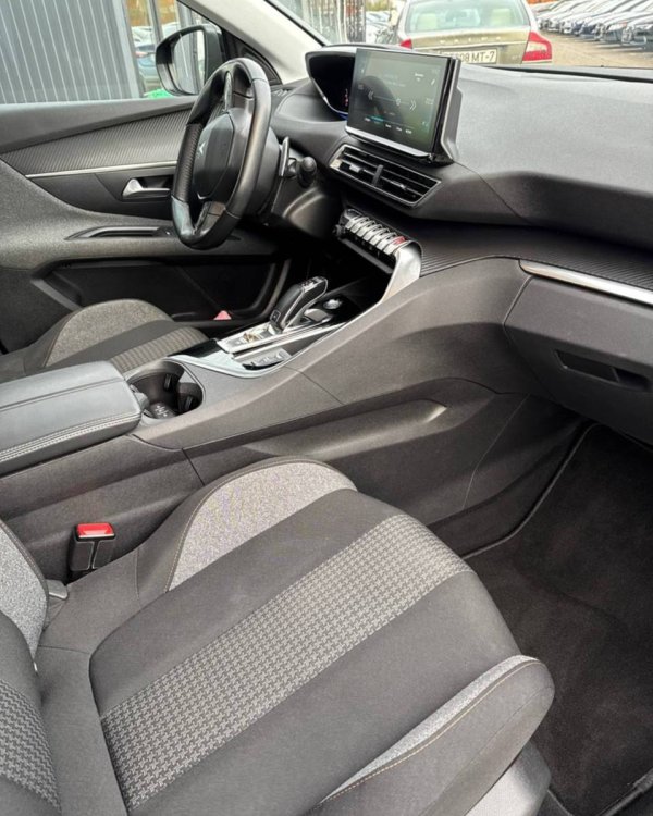 Peugeot 3008 II · Рестайлинг - Image 13