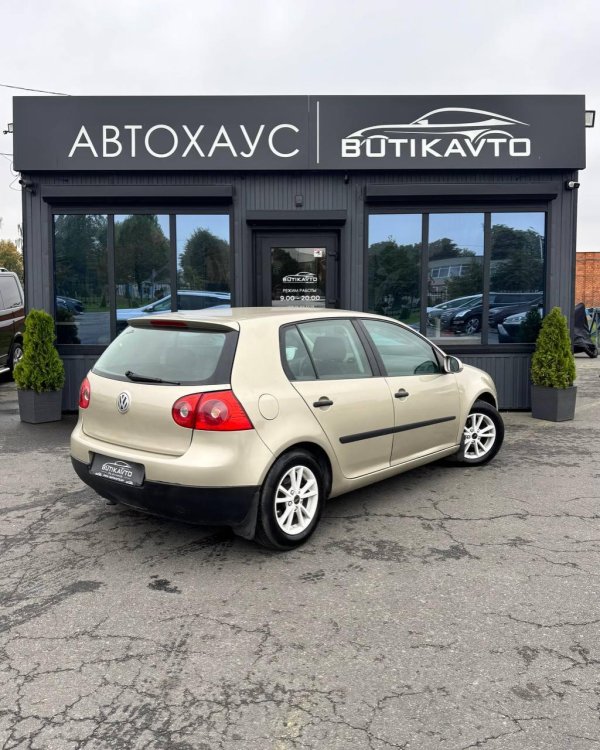 Volkswagen Golf V - Image 7