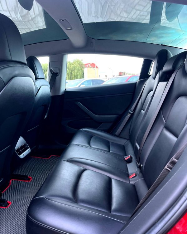 Tesla Model 3 I - Image 14