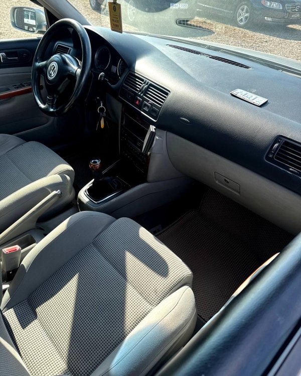 Volkswagen Bora I - Image 11