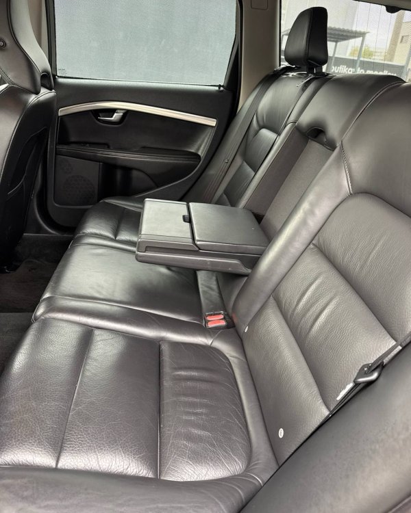 Volvo V70 III - Image 9